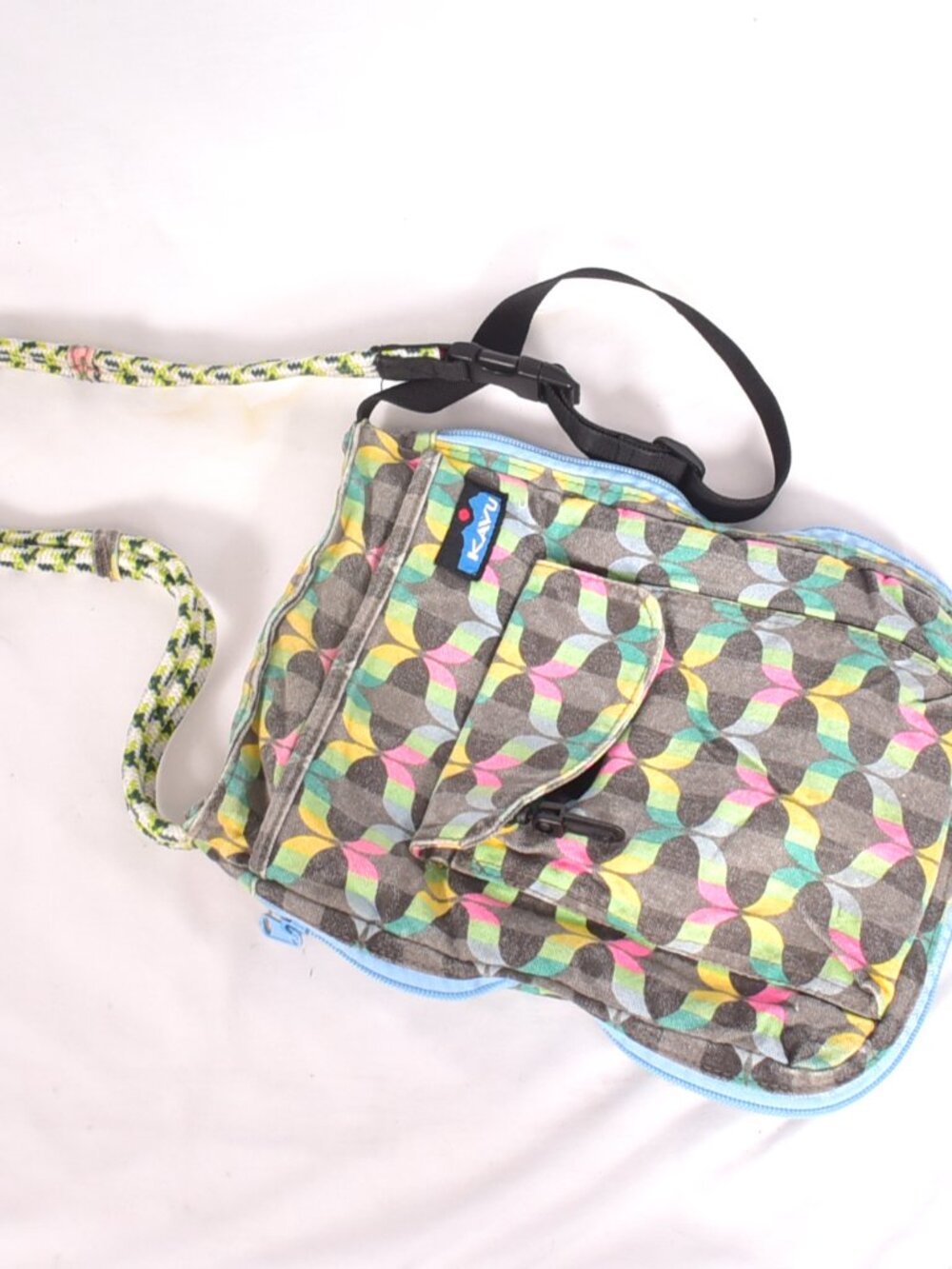 KAVU Keeper Crossbody Bag Geometric Petal Print Canvas Travel Pouch Multicolor